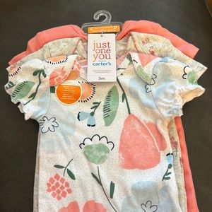 Carter’s 3 pack onesies with 2 matching pants